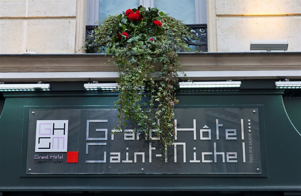 Grand Hotel Saint Michel Paris Exterior photo